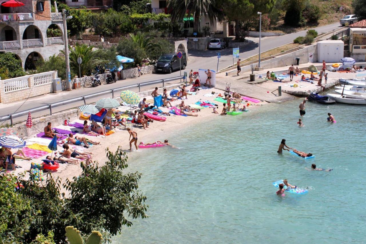 Apartments With A Parking Space Mavarstica, Ciovo - 17803 Trogir Exterior foto