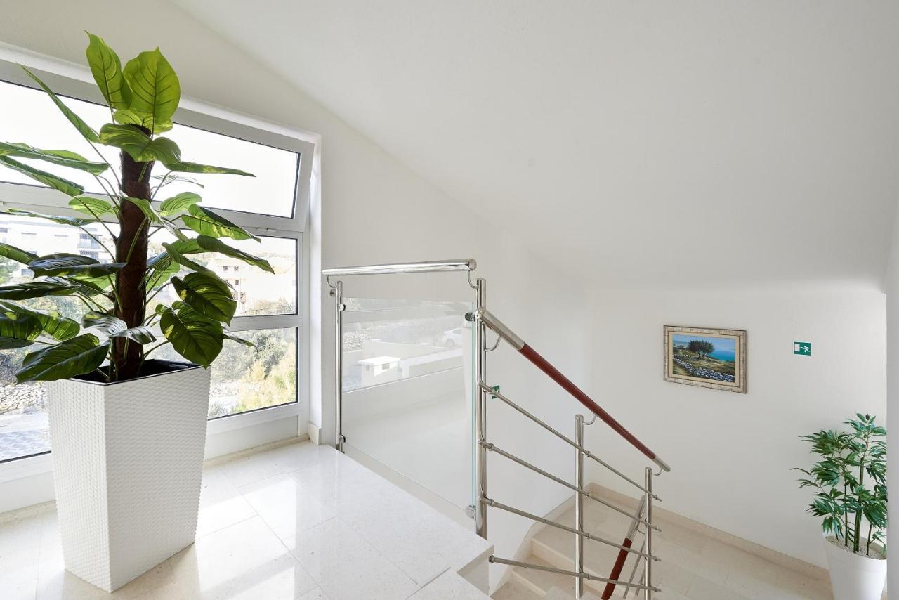 Apartments With A Parking Space Mavarstica, Ciovo - 17803 Trogir Exterior foto