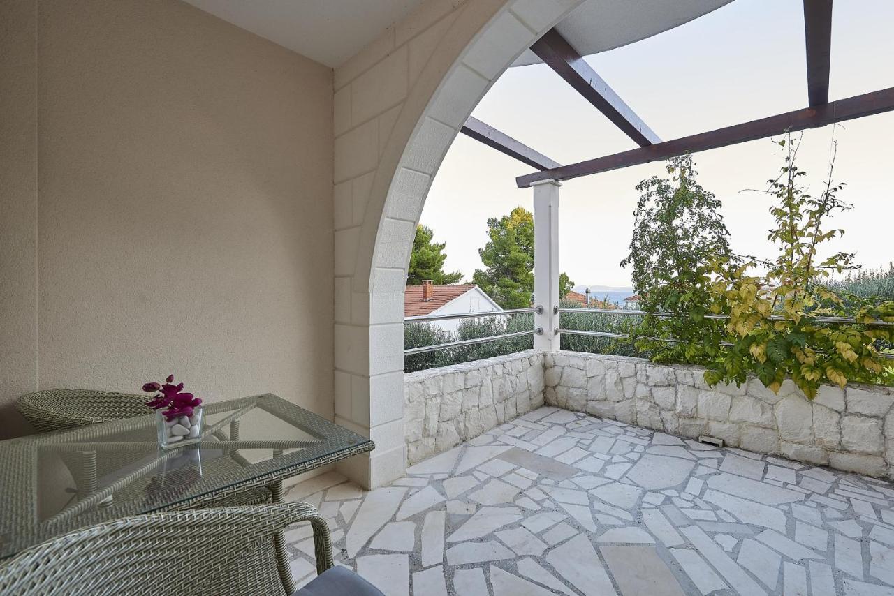 Apartments With A Parking Space Mavarstica, Ciovo - 17803 Trogir Exterior foto